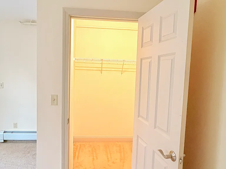 191 College St #203 — Photo 29