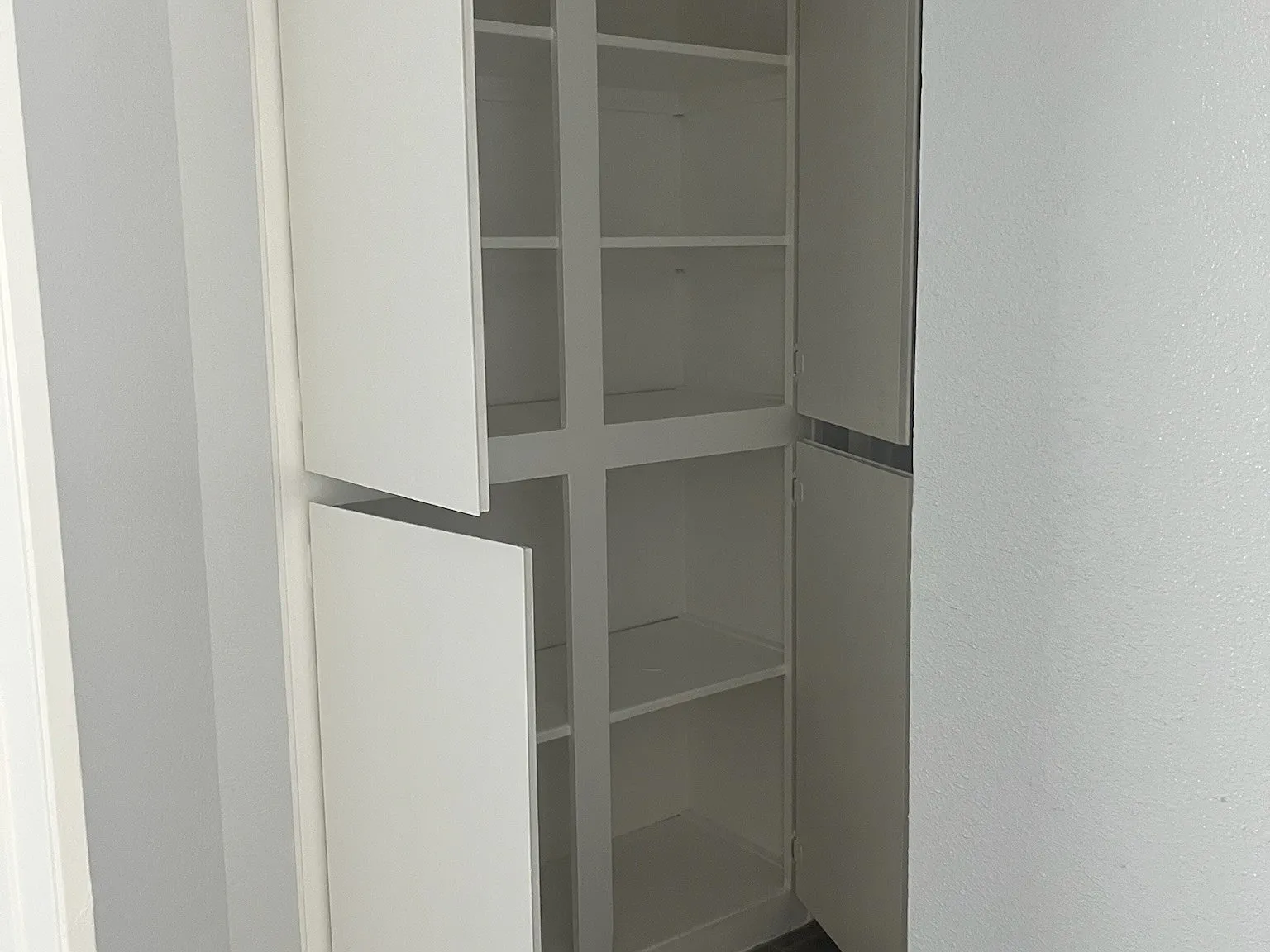 2 bed, 700 sqft, $1,000 — Photo 4