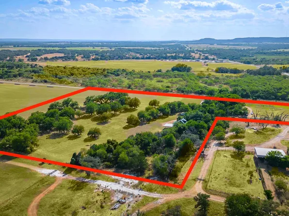 95 Loma Lane, Fredericksburg, TX 78624