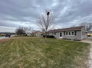 203 E 2nd St, Coal Valley, IL