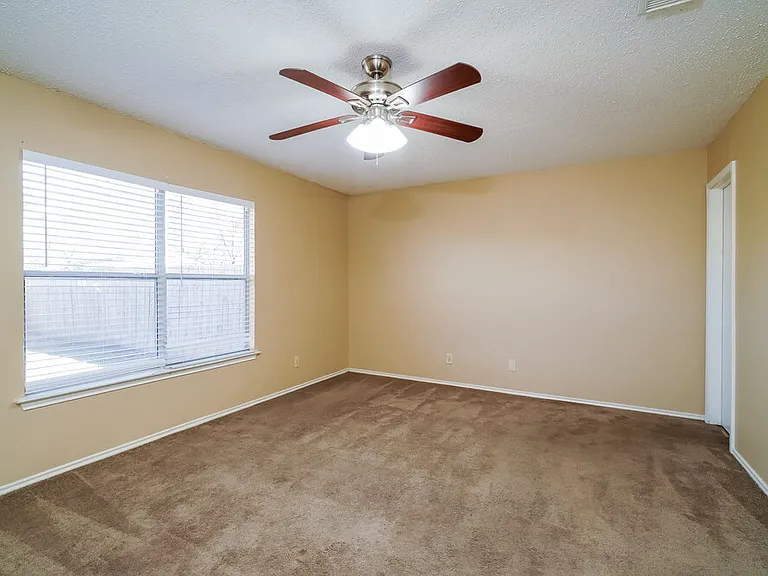 6942 Saharastone Dr — Photo 12