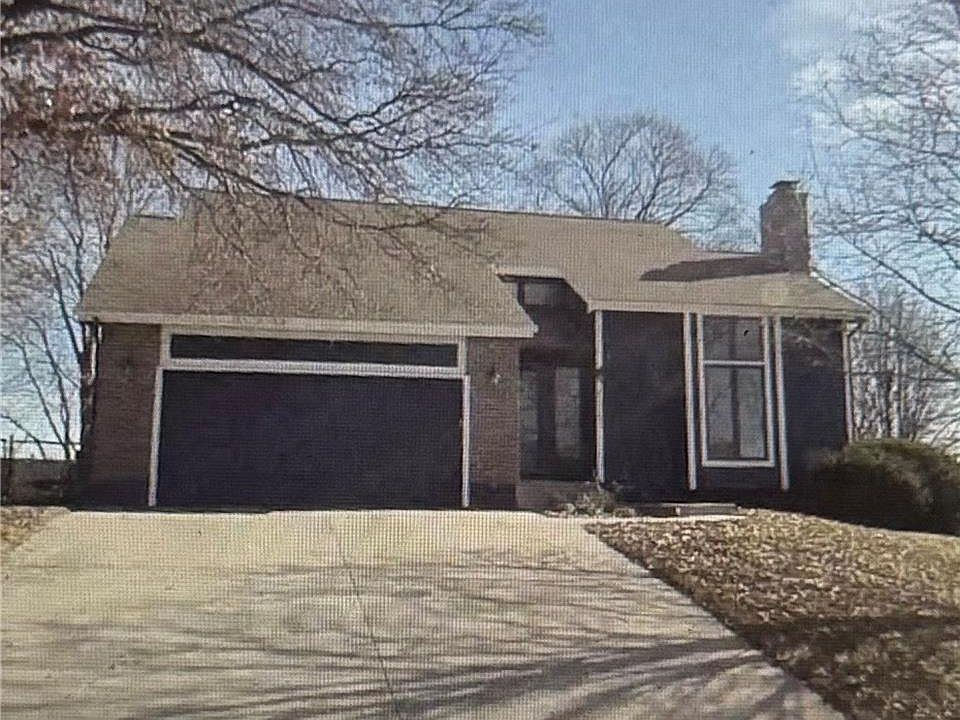 1st image of 6111 Ridge Rd