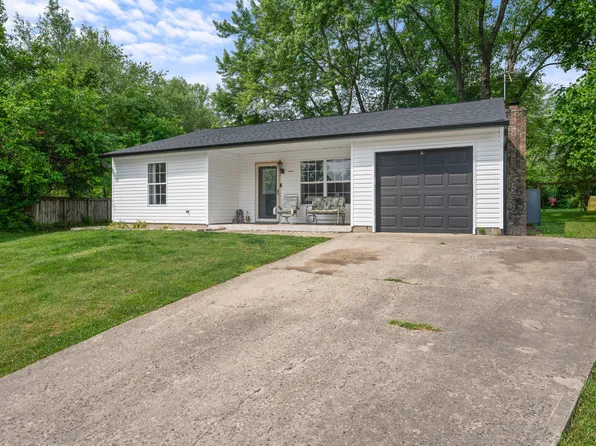 5811 Simmul Cir, Indianapolis, IN 46221