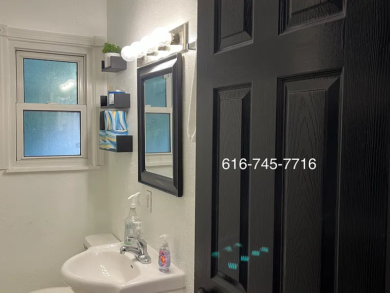 4017 W Kearsley St — Photo 10