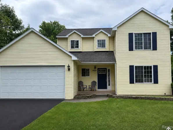 456 Morningside Dr, Waterford, MI 48327