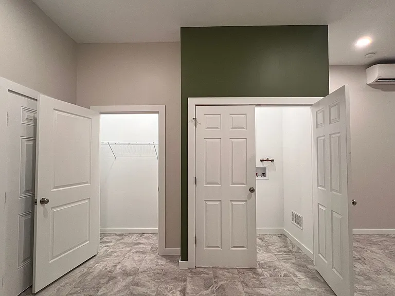24 NW 6th St #103 — Photo 13