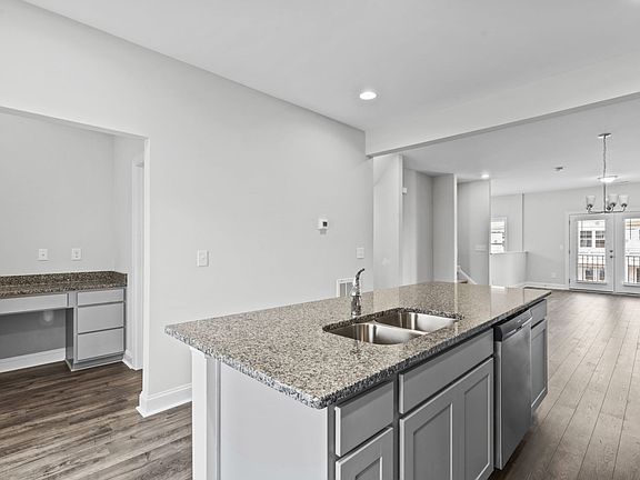 4th image of 1150 Breadsell Ln