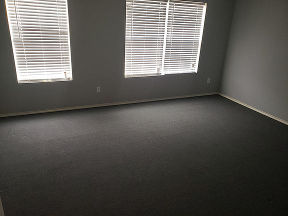 2nd living area/game room