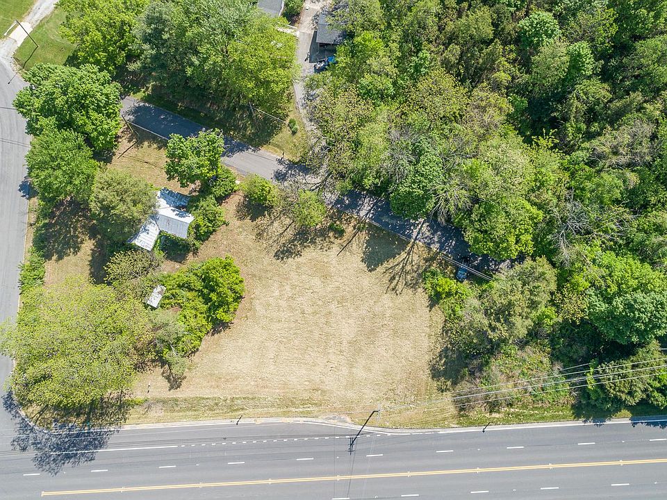 1st image of 323 Madine Way