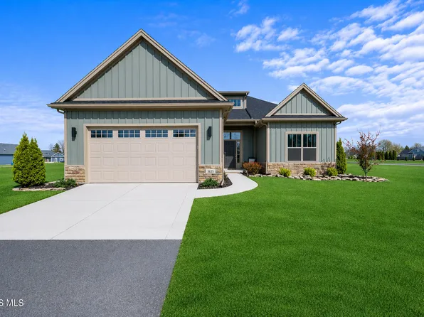 5635 Waterville Monclova Rd, Monclova, OH 43542