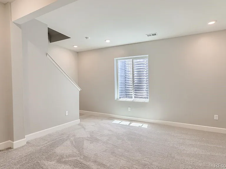 6302 N Fulton St — Photo 23