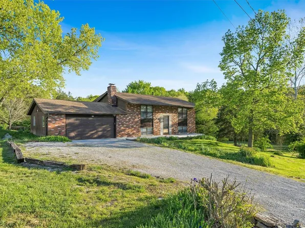 6038 S Lakeside Dr, House Springs, MO 63051