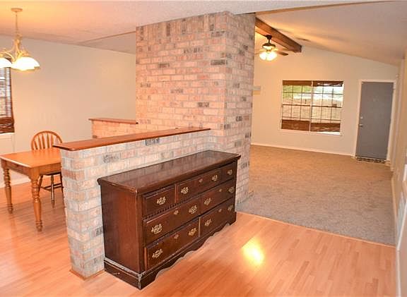 2nd image of 2128 Greenwood Dr