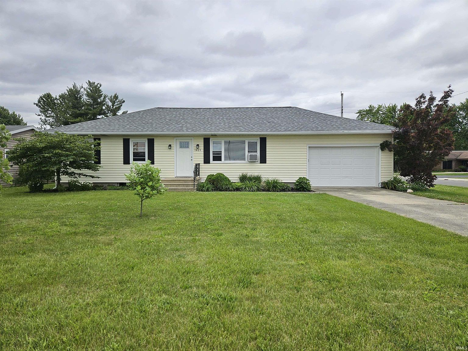 1621 Nuttman Ave, Decatur, IN 46733 | Zillow