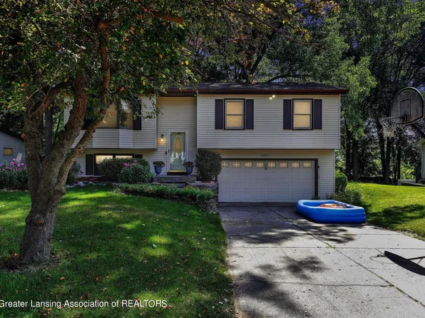 2340 Park Ln, Holt, MI 48842
