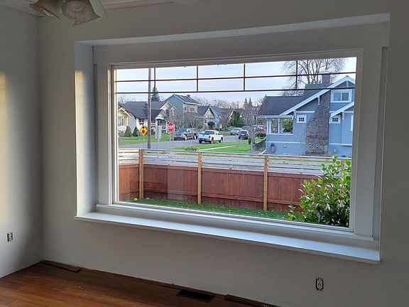 5th image of 1432 Hoyt Ave