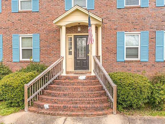 3rd image of 4517 Robinwood Dr