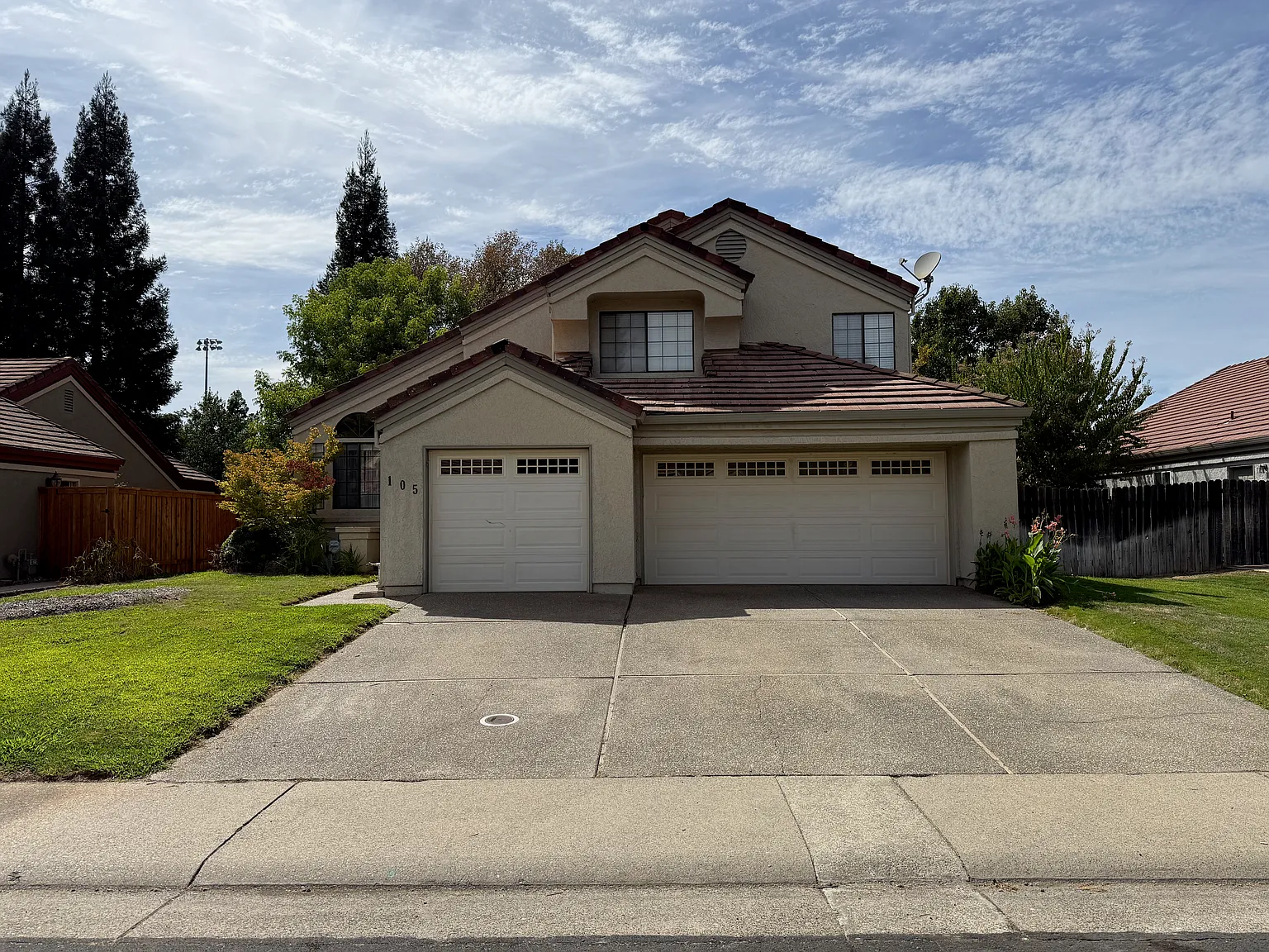 4 bed, 2426 sqft, $3,350 — Photo 2