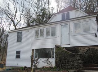 15 Chickopee Rd, Middlefield, CT 06455