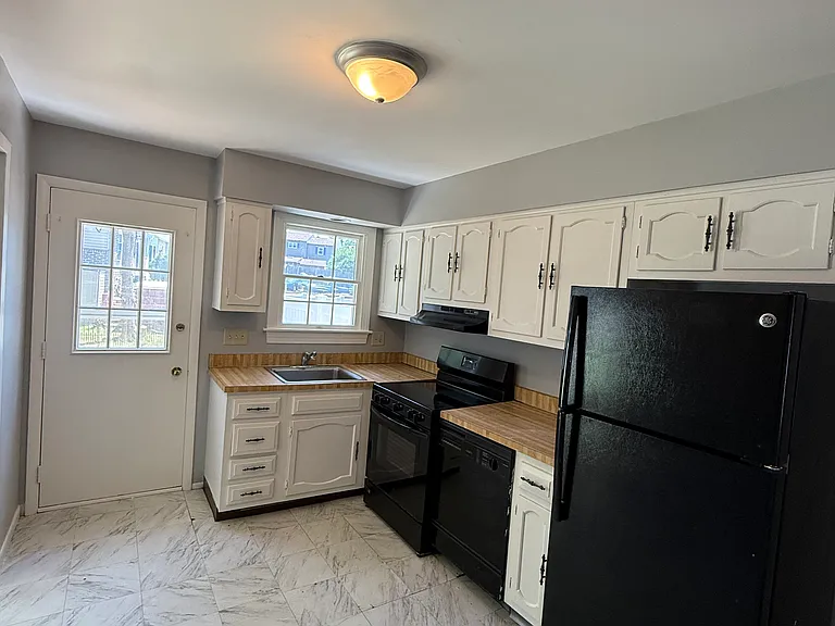 5616 Wedge Ln — Photo 4