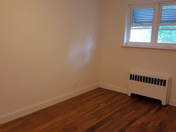 2nd image of 3347 Mickle Ave