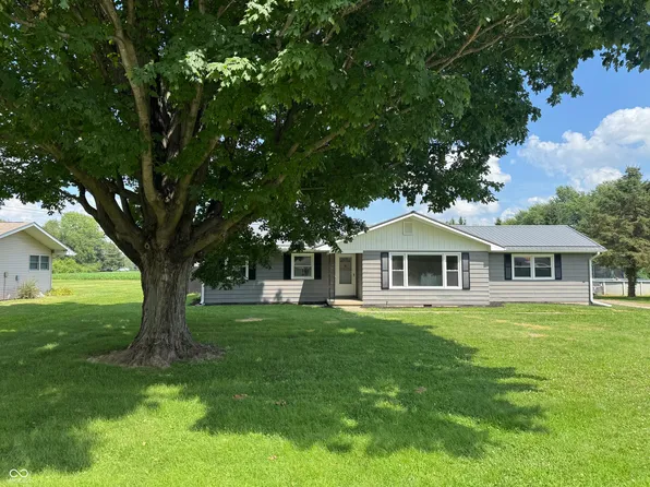 403 N Hobson St, Hillsboro, IN 47949