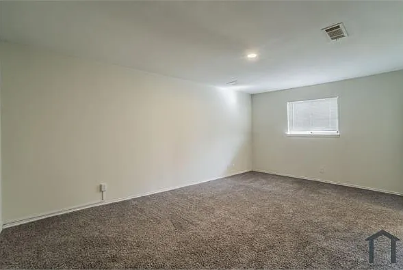 6029 Wormar Ave — Photo 12