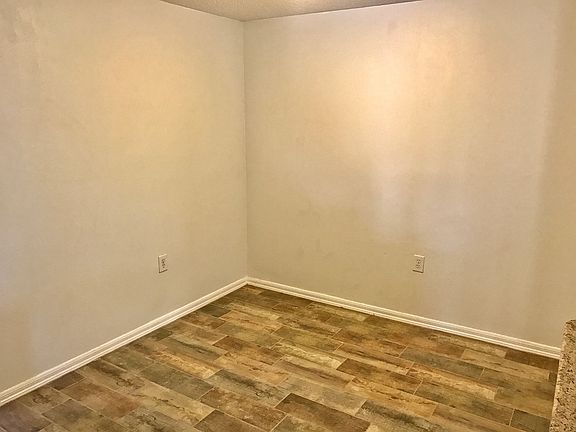 5th image of 5600 Bentgrass Dr #8117