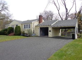 93 Saville St, Saugus, MA 01906