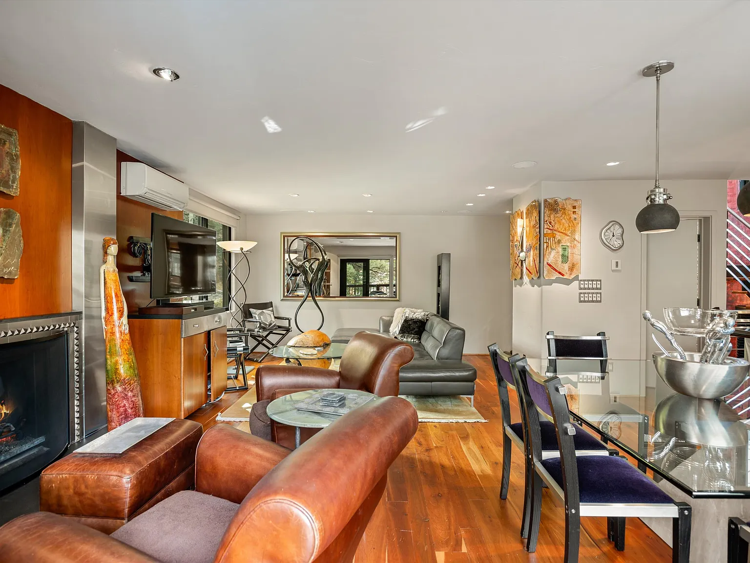 4 bed, 4.5 bath, 1852 sqft, $40,000 — Photo 4