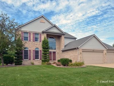 910 Wheatland Dr, Crystal Lake, IL, 60014