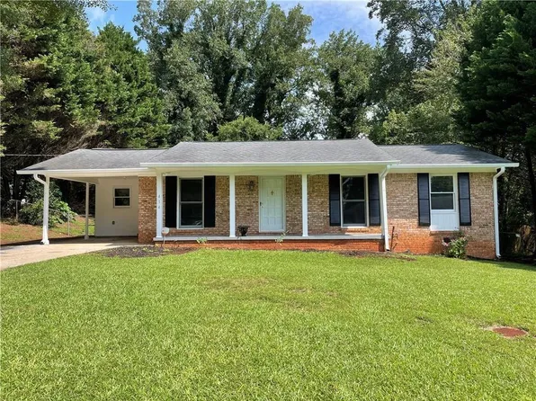 414 Landers Dr SW, Mableton, GA 30126