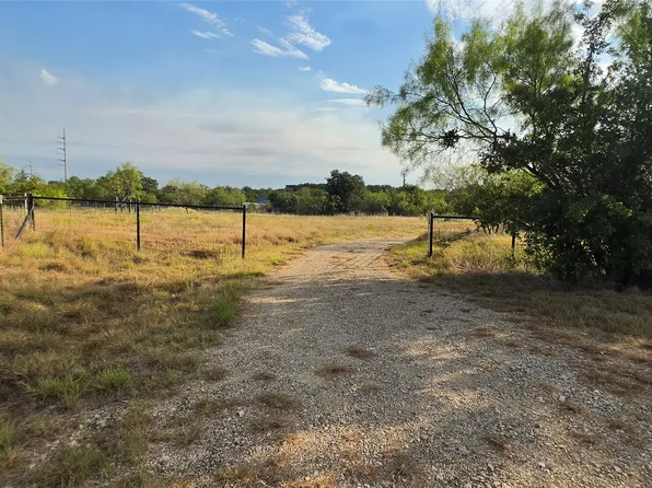 301 County Road 315, Comanche, TX 76442
