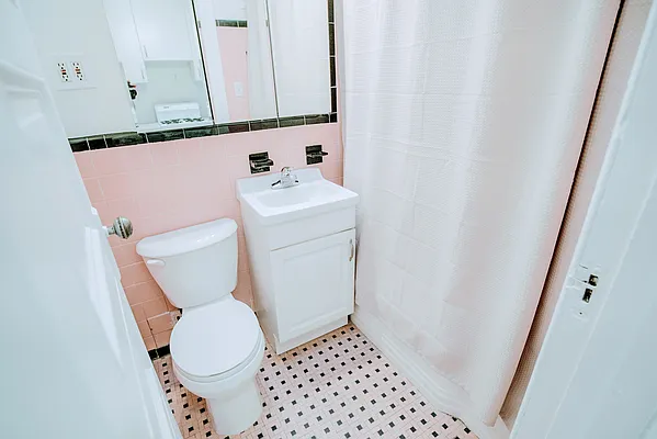 Rented by R New York | media 28