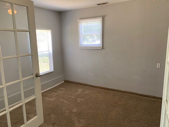 5th image of 1112 Ardmore St