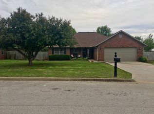 15 W Northaven St, Farmington, AR 72730