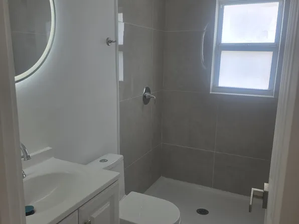 (undisclosed Address), Hollywood, FL 33020