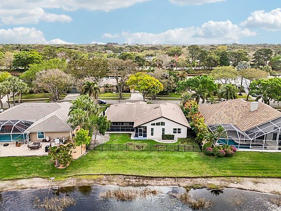 2nd image of 18295 Lake Bend Drive