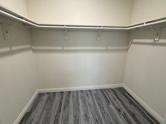 5th image of 1600 S Bentley Ave #3