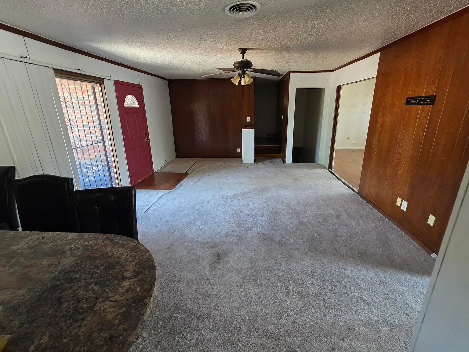 5 bed, 1939 sqft, $1,900 — Photo 4