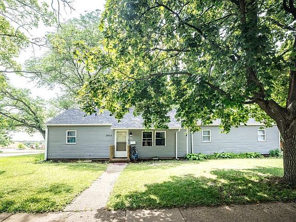 2nd image of 1804 Glen Ave
