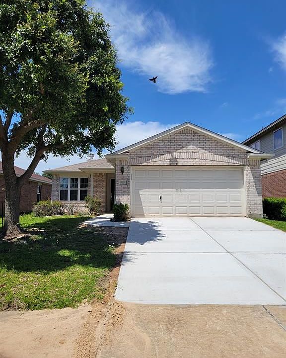 1st image of 17906 Green Trace Ln