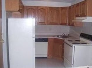 9 Lakeview Ave APT 2, Reading, MA 01867
