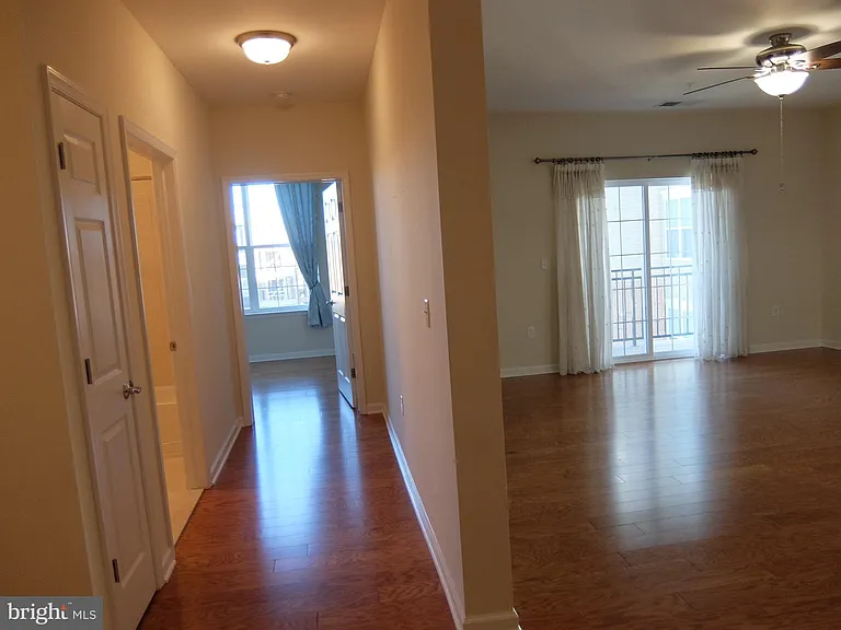 1132 Halifax Pl — Photo 24