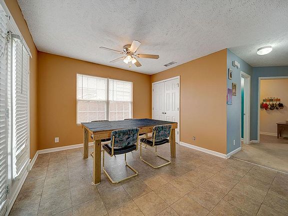 4th image of 2648 Apostle Ln