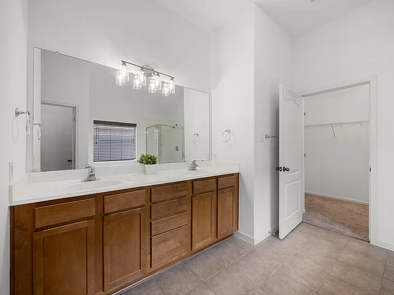 25030 Emporia Point Ct — Photo 18