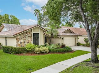 1910 Lakeshore Dr, Weston, FL 33326