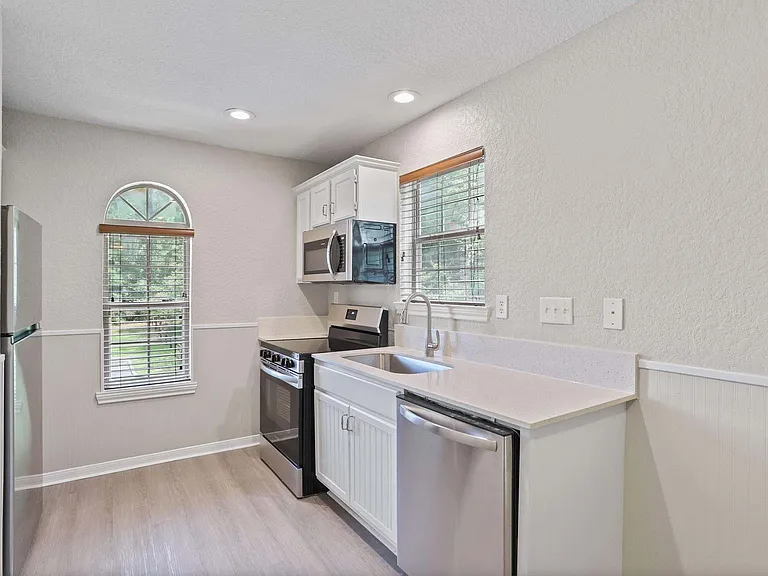 Residence at Piney Shores — Photo 73