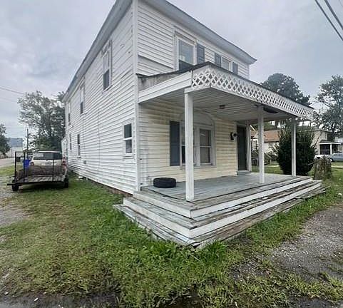 4th image of 400 Culloden St