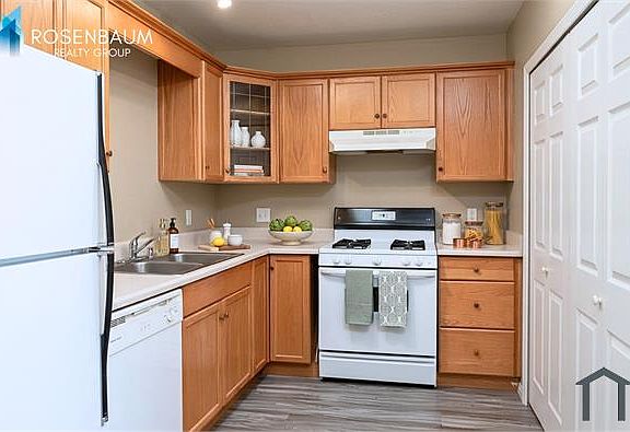 3rd image of 8430 E Leigh Dr APT B